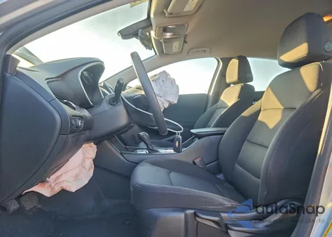 2018 Chevrolet Malibu Ls z USA, uszkodzony, nr VIN 1G1ZB5ST7JF291268